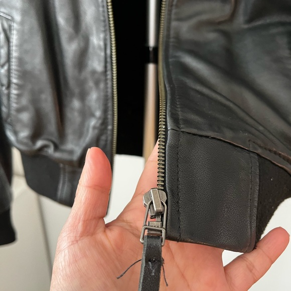 Chevignon leather jacket - Picture 2 of 10